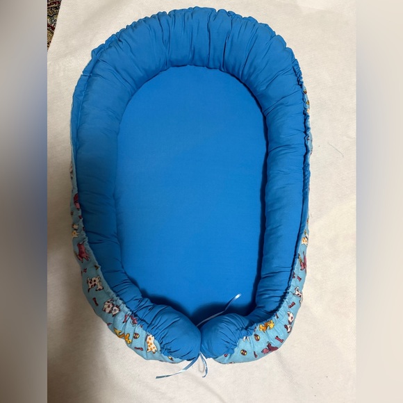 Colorful Pet Bed with Animal Print - Picture 2 of 4